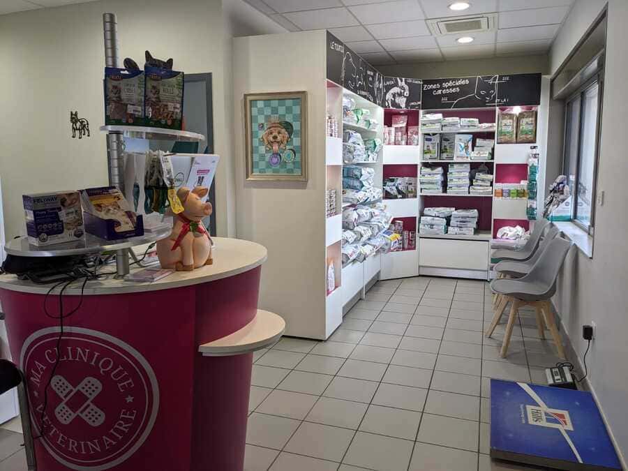 Salle d'accueil chez Ma Clinique Vétérinaire à Cébazat